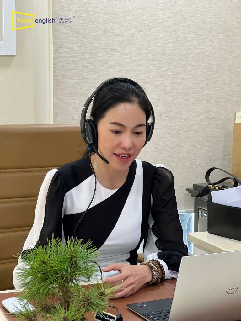 Doanh nhân Phạm Kim Dung chọn khóa học tiếng Anh doanh nhân